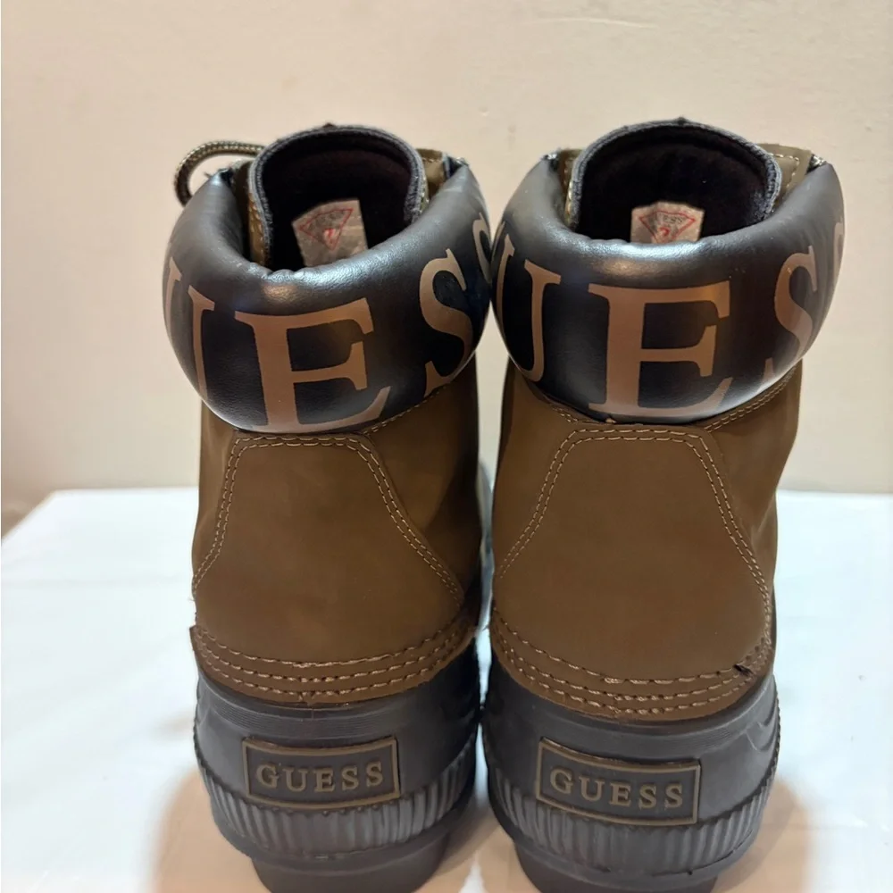 Guess Men's Brown and Black Waterproof Lace-Up Snow Boots. Men’s Size 9/42